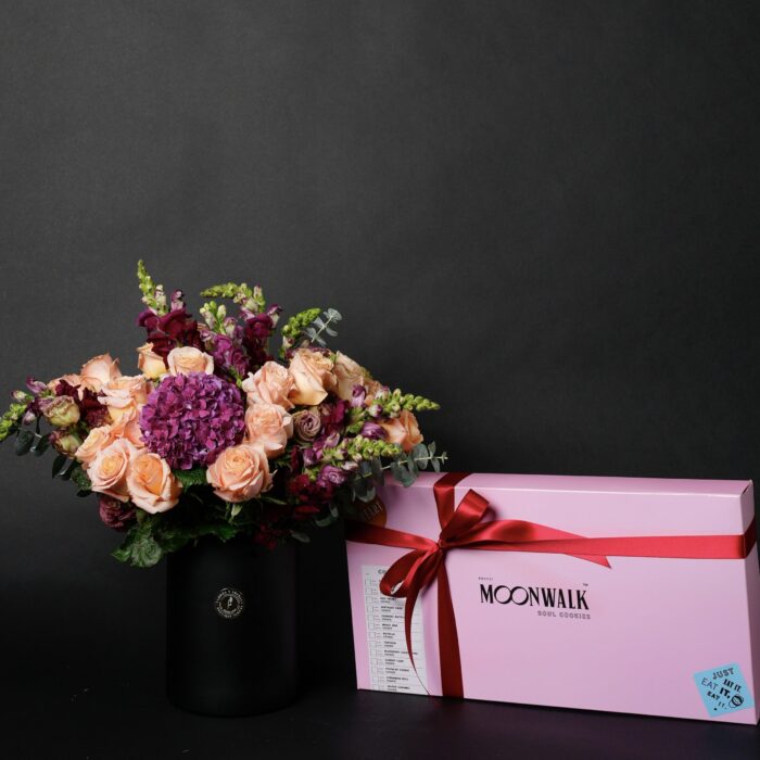 FLOWERS & MOONWALK COOKIES