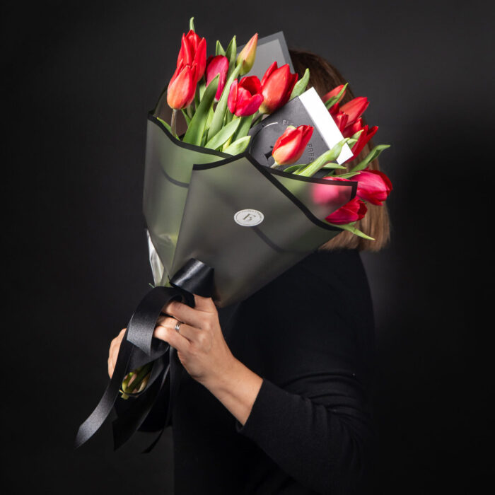 RAMO 10 TULIPANES